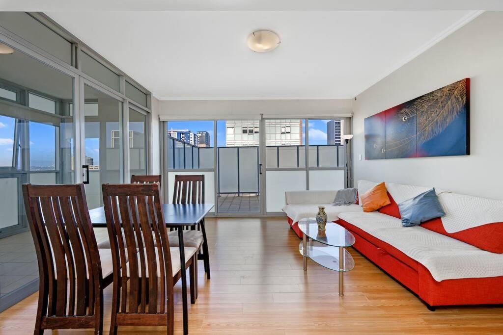 Sky View 2b1b@burwood Apartment
